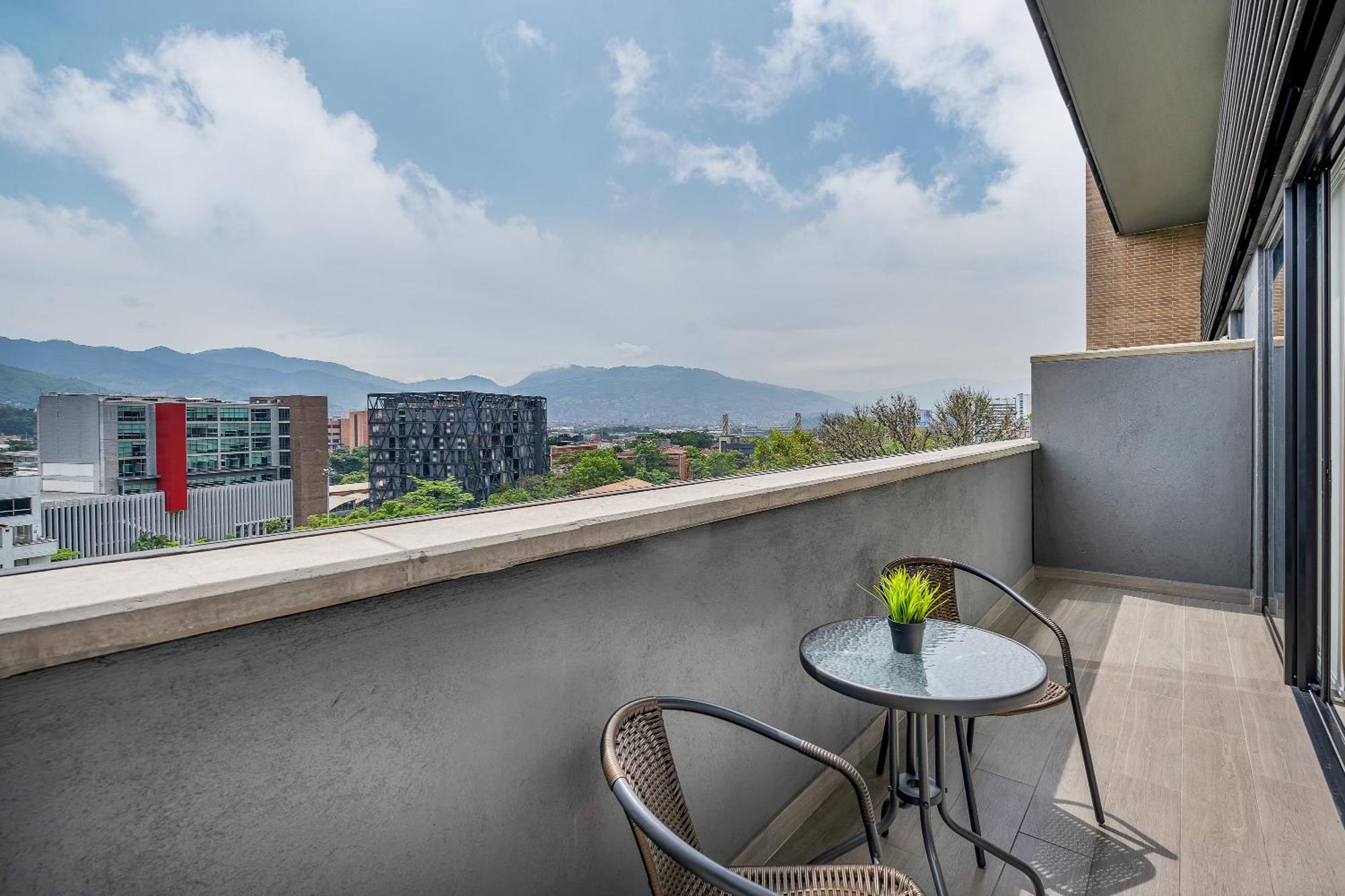 Apartamentos Go Living & Suites By Housy Host Меделин Екстериор снимка